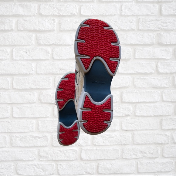 Isabel Marant Kindsay Two-Tone Sneakers. - Picture 5 of 5